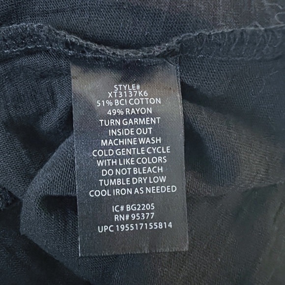 Sanctuary Social Standard NWT Women’s Amber Scoop Neck Tee In Black Size L New - Picture 2 of 8